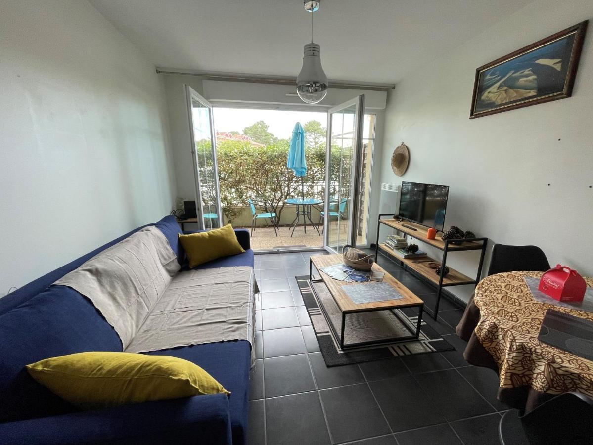The Barbots Apartment กูฌ็อง-เมสทราส ภายนอก รูปภาพ